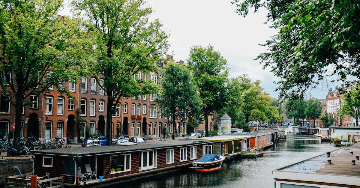 Ontdek hoe u de prijs van uw vakantiewoning kunt optimaliseren om meer gasten aan te trekken en tegelijkertijd uw omzet te maximaliseren. Leer de beste prijsstrategieën, markttrends en tips om op te vallen in een concurrerende sector.