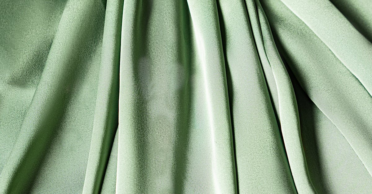 découvrez notre vaste sélection de textiles pour la maison : draps, rideaux, coussins et plus encore. apportez confort et style à votre intérieur grâce à des matériaux de qualité et des designs élégants.