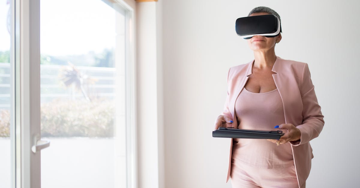 🔑 Vereenvoudigde en snelle transacties: Geen administratieve rompslomp meer, blockchain beveiligt en versnelt de eigendomsoverdracht. 🕵️‍♂️ Meer privacy: Cryptocurrency biedt identiteitsverhulling en voldoet daarmee aan de verwachtingen van een elitecliënteel dat zich zorgen maakt over hun privacy.