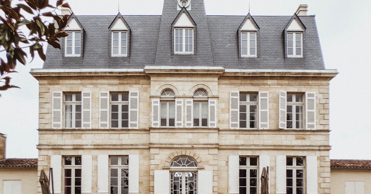 découvrez des propriétés d'exception avec prestige properties, votre partenaire incontournable pour trouver des biens immobiliers de luxe. explorez notre sélection exclusive qui allie élégance, confort et sophistication.