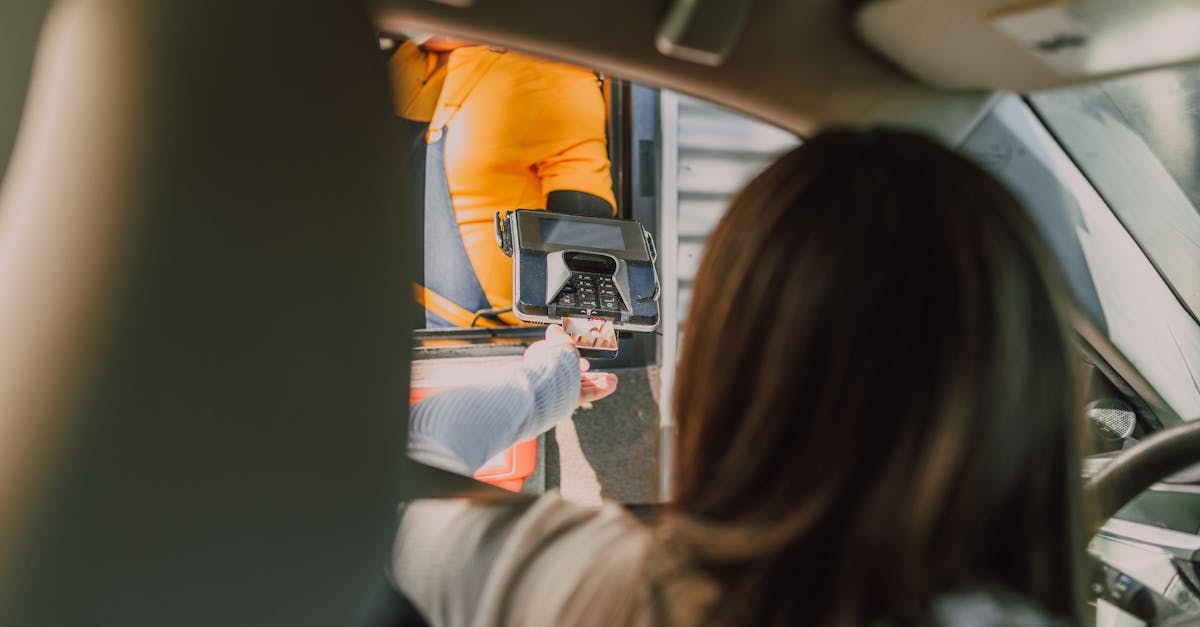 découvrez nos précieux conseils pour acheter une voiture d'occasion en toute confiance. apprenez à évaluer l'état du véhicule, à négocier le prix et à éviter les pièges courants pour faire une affaire sûre et satisfaisante.