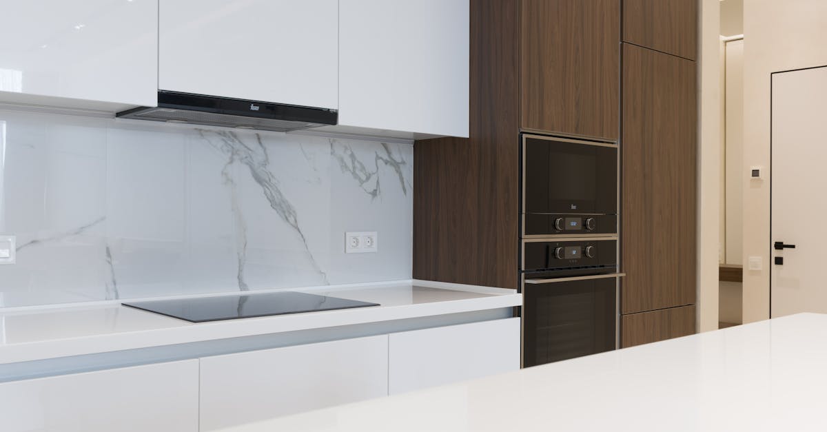 Ontdek onze gemeubileerde huurwoningen, die comfort en functionaliteit combineren voor een aangenaam verblijf. Ideaal voor korte of lange verblijven: onze accommodaties zijn volledig uitgerust en klaar om u te verwelkomen. Geniet van een gastvrije omgeving en gemakkelijke toegang tot alle voorzieningen.