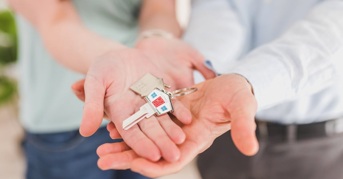 dĂ©couvrez tout ce qu'il faut savoir sur le mortgage : dĂ©finition, fonctionnement, types de prĂȘts hypothĂ©caires et conseils pour bien choisir votre crĂ©dit immobilier.
