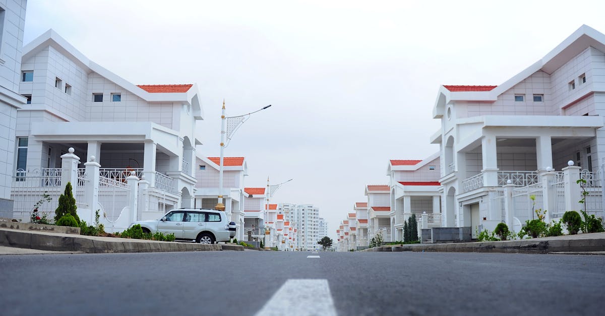 🔍 Gebruik voorspellende analysetools die zijn ontwikkeld door spelers zoals Tracol Immobilier en Inowai om te anticiperen op markttrends