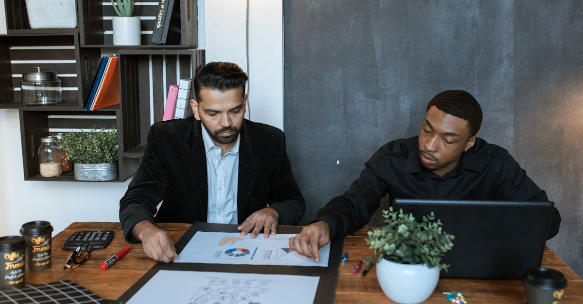 découvrez comment analyser le marché immobilier pour prendre des décisions éclairées, identifier les tendances et maximiser vos investissements dans l’immobilier.