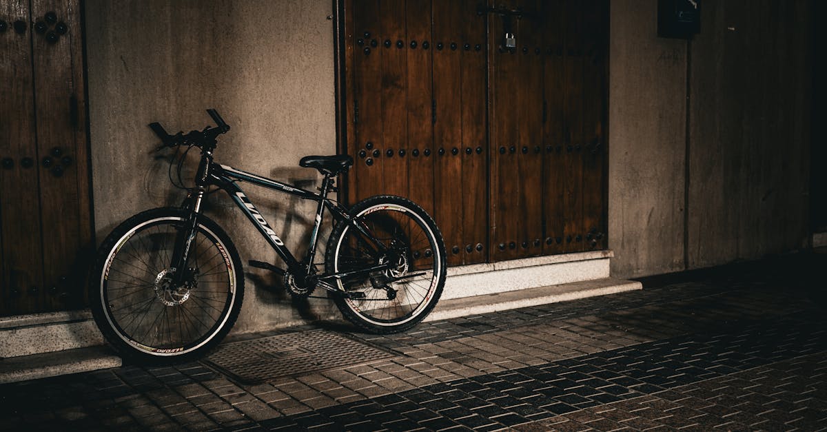 découvrez les nombreux avantages du vélo d'appartement : amélioration de l'endurance, perte de poids, renforcement musculaire et bienfaits pour la santé cardiovasculaire. un choix idéal pour un entraînement efficace à domicile.