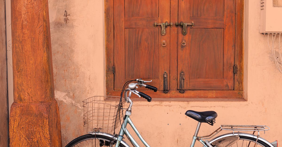 découvrez les nombreux avantages d'utiliser un vélo stationnaire : amélioration de la condition physique, perte de poids, confort d'entraînement à domicile et réduction du stress. adoptez un style de vie actif tout en restant chez vous grâce à cette activité accessible à tous.
