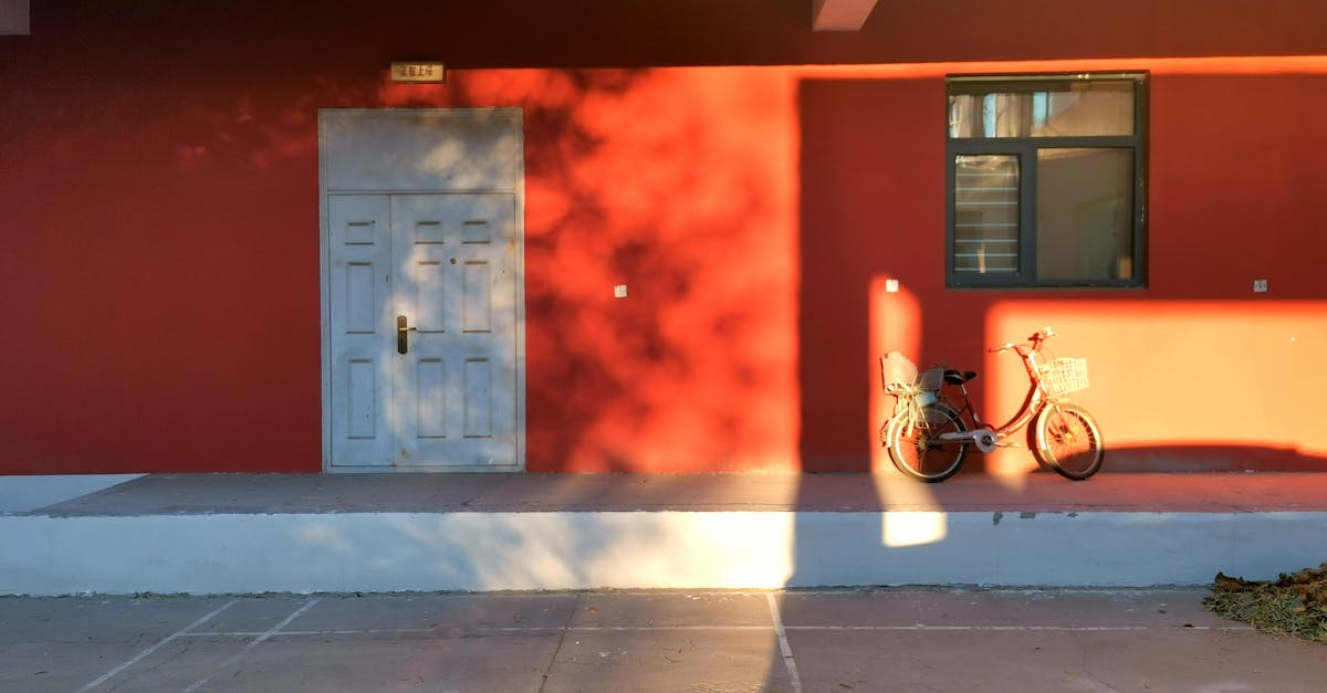 découvrez les nombreux avantages du vélo stationnaire : amélioration de l'endurance cardio, brûlage de calories, renforcement musculaire et praticité pour un entraînement à domicile. transformez votre routine fitness avec cet équipement efficace et accessible.